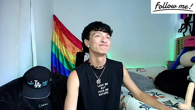 Snapshot of twink_sebas_ chatting on 14, 12, 2024 twink sebas  online show from 14, 12, 2024