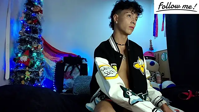 Snapshot of twink_sebas_ chatting on 17, 12, 2024 twink sebas  online show from 17, 12, 2024