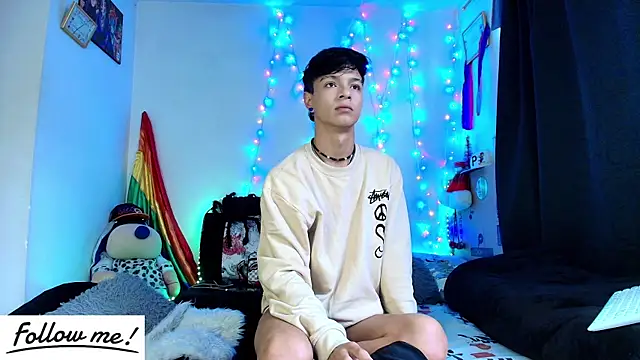 Snapshot of twink_sebas_ chatting on 5, 1, 2025 twink sebas  online show from 5, 1, 2025