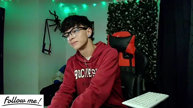 Snapshot of twink_sebas_ chatting on 22, 1, 2025 twink sebas  online show from 22, 1, 2025