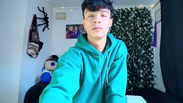 Snapshot of twink_sebas_ chatting on 8, 2, 2025 twink sebas  online show from 8, 2, 2025