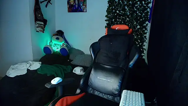 Snapshot of twink_sebas_ chatting on 9, 2, 2025 twink sebas  online show from 9, 2, 2025