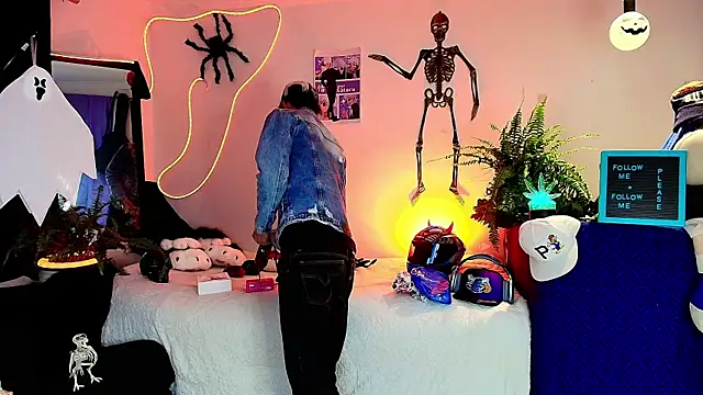 Snapshot of twink_sebas_ chatting on 21, 10, 2025 twink sebas  online show from 21, 10, 2025