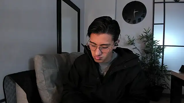 Andy Joy  online show from 17, 10, 2025