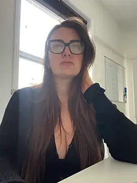 Miss Stassi online show from 11, 3, 2025