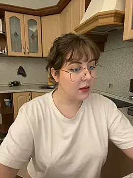 Snapshot of cinnabon_ chatting on 1, 12, 2024 cinnabon online show from 1, 12, 2024