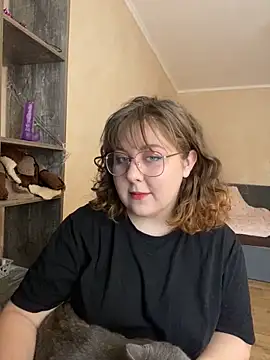 Snapshot of cinnabon_ chatting on 24, 12, 2024 cinnabon online show from 24, 12, 2024