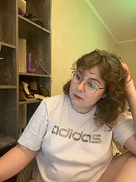 Snapshot of cinnabon_ chatting on 28, 12, 2024 cinnabon online show from 28, 12, 2024