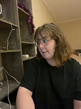 Snapshot of cinnabon_ chatting on 11, 1, 2025 cinnabon online show from 11, 1, 2025