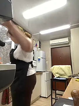 Snapshot of cinnabon_ chatting on 19, 1, 2025 cinnabon online show from 19, 1, 2025