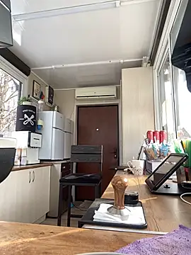 Snapshot of cinnabon_ chatting on 5, 2, 2025 cinnabon online show from 5, 2, 2025