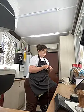 Snapshot of cinnabon_ chatting on 18, 2, 2025 cinnabon online show from 18, 2, 2025