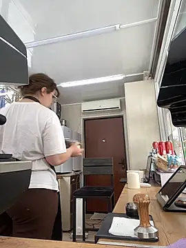 Snapshot of cinnabon_ chatting on 23, 2, 2025 cinnabon online show from 23, 2, 2025