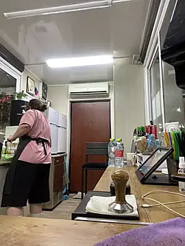 Snapshot of cinnabon_ chatting on 13, 3, 2025 cinnabon online show from 13, 3, 2025