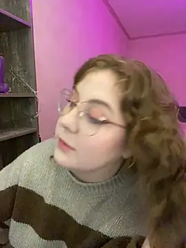 Snapshot of cinnabon_ chatting on 19, 3, 2025 cinnabon online show from 19, 3, 2025