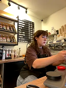 Snapshot of cinnabon_ chatting on 15, 10, 2025 cinnabon online show from 15, 10, 2025