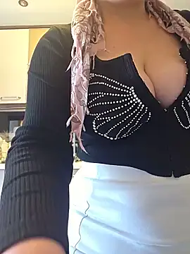 Erotica333 online show from 31, 5, 2026