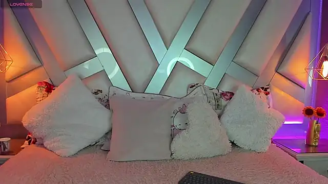 Amber villalobos  online show from 16, 3, 2025