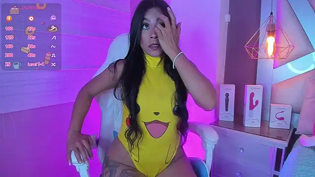 Amber villalobos  online show from 21, 5, 2026