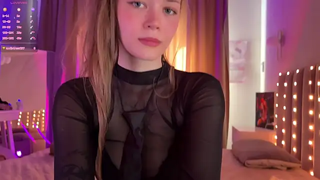 Snapshot of tvoisortangela chatting on 1, 3, 2025 tvoisortangela online show from 1, 3, 2025