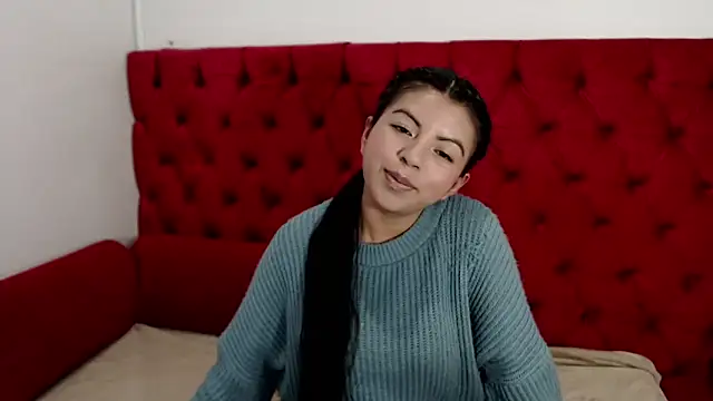 Snapshot of CarolineBrunx chatting on 19, 1, 2025 CarolineBrunx online show from 19, 1, 2025