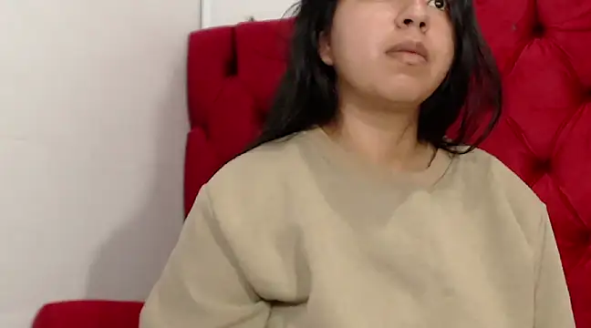 Snapshot of CarolineBrunx chatting on 11, 2, 2025 CarolineBrunx online show from 11, 2, 2025