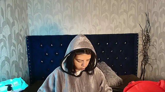 Snapshot of CarolineBrunx chatting on 15, 1, 2026 CarolineBrunx online show from 15, 1, 2026