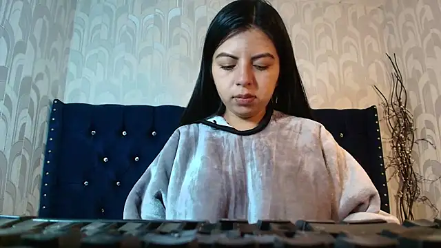 Snapshot of CarolineBrunx chatting on 16, 1, 2026 CarolineBrunx online show from 16, 1, 2026