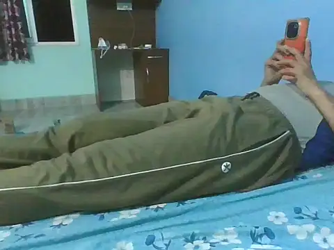 Snapshot of Ishan003 chatting on 16, 10, 2025 Ishan003 online show from 16, 10, 2025