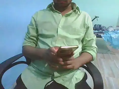 Snapshot of Ishan003 chatting on 8, 11, 2025 Ishan003 online show from 8, 11, 2025