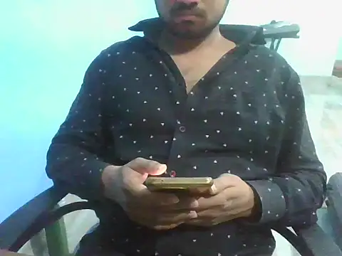 Snapshot of Ishan003 chatting on 18, 11, 2025 Ishan003 online show from 18, 11, 2025