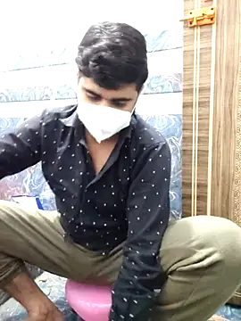 Snapshot of Ishan003 chatting on 20, 11, 2025 Ishan003 online show from 20, 11, 2025