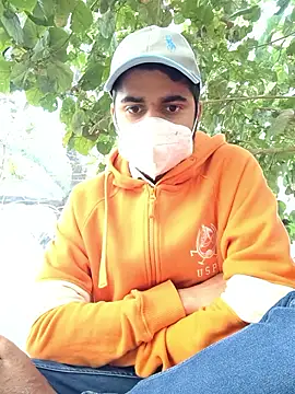 Snapshot of Ishan003 chatting on 14, 12, 2025 Ishan003 online show from 14, 12, 2025