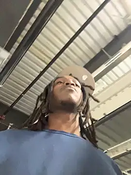 Snapshot of sneakylink13__ chatting on 29, 10, 2025 sneakylink13 online show from 29, 10, 2025