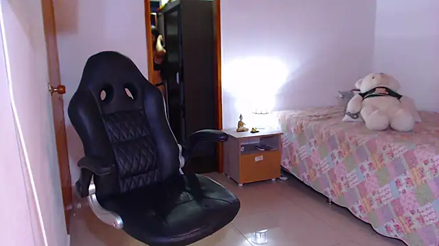 Otilia Sigrid online show from 20, 12, 2024