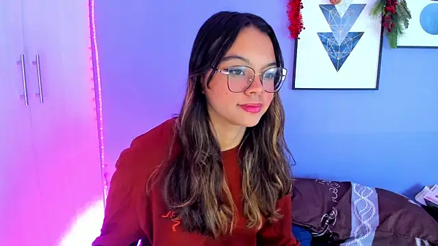 Snapshot of miaa_lux chatting on 11, 12, 2024 miaa lux online show from 11, 12, 2024