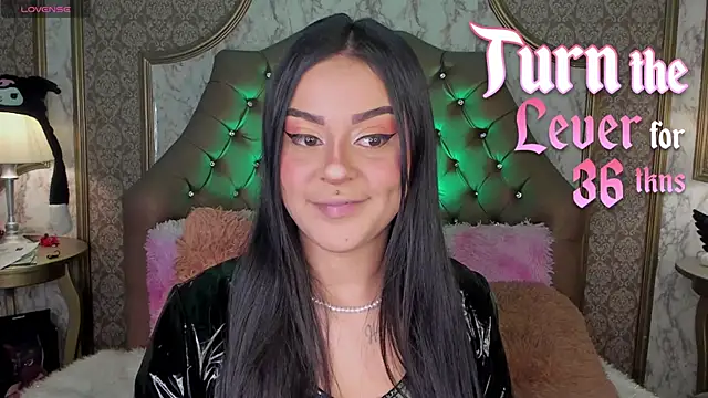 SoffiQueen online show from 16, 5, 2026