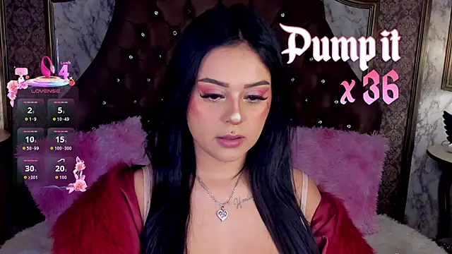 SoffiQueen online show from 30, 6, 2026