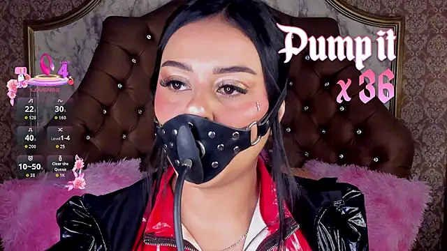 SoffiQueen online show from 3, 7, 2026