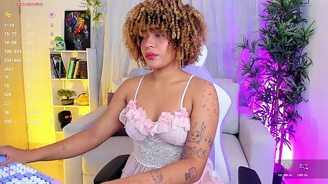 natty romanof 18 online show from 26, 5, 2026