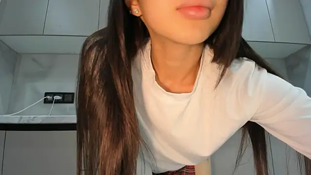 Mia Meow  online show from 24, 11, 2025