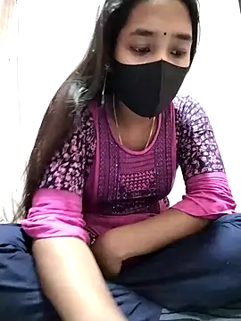 Snapshot of Etha-Moni chatting on 2, 12, 2024 Etha-Moni online show from 2, 12, 2024