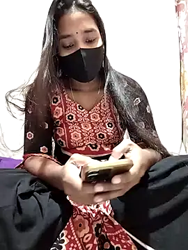 Snapshot of Etha-Moni chatting on 5, 12, 2024 Etha-Moni online show from 5, 12, 2024