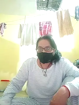 Snapshot of heenage chatting on 12, 1, 2025 heenage online show from 12, 1, 2025