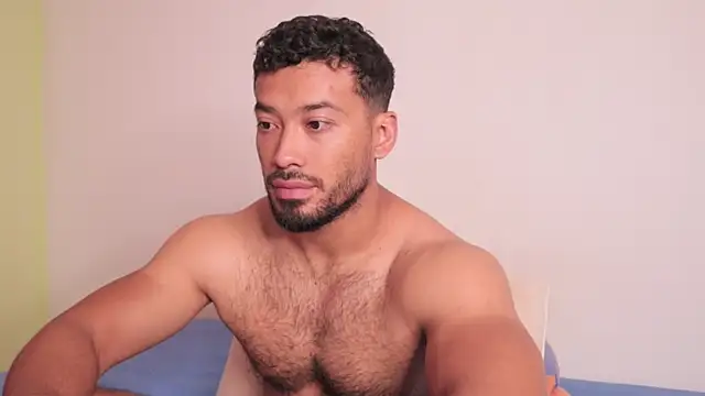 Snapshot of freddsexxx chatting on 25, 10, 2025 freddsexxx online show from 25, 10, 2025