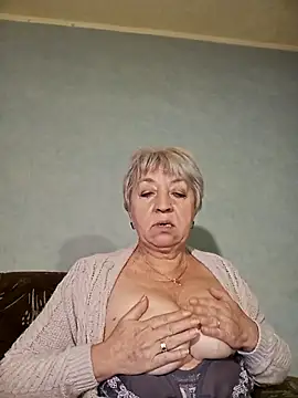 AnjelElinor online show from 8, 10, 2025