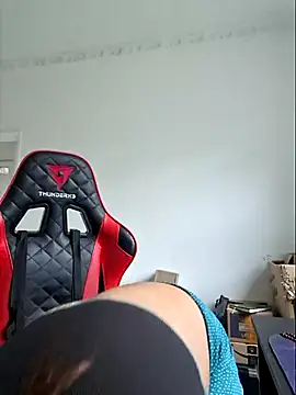 luuhcat09 online show from 17, 3, 2025