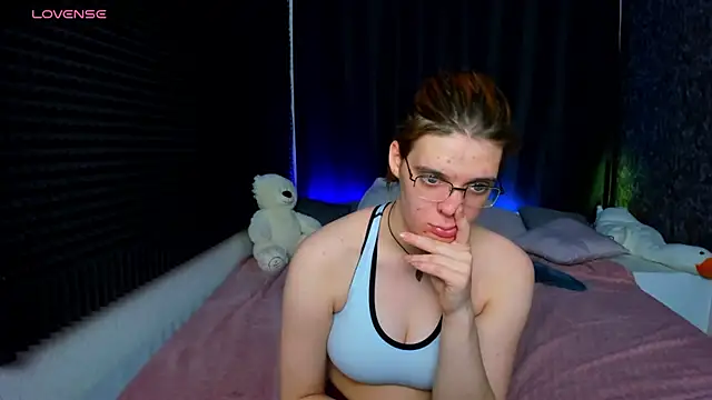 Snapshot of KIKI_Krash chatting on 20, 1, 2025 KIKI Krash online show from 20, 1, 2025