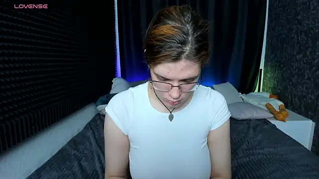 Snapshot of KIKI_Krash chatting on 24, 1, 2025 KIKI Krash online show from 24, 1, 2025