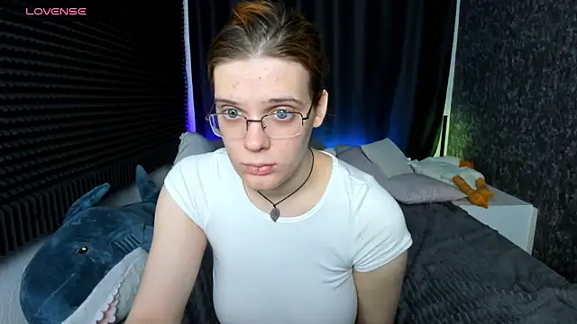 Snapshot of KIKI_Krash chatting on 25, 1, 2025 KIKI Krash online show from 25, 1, 2025